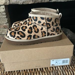 Barely used Ugg boots